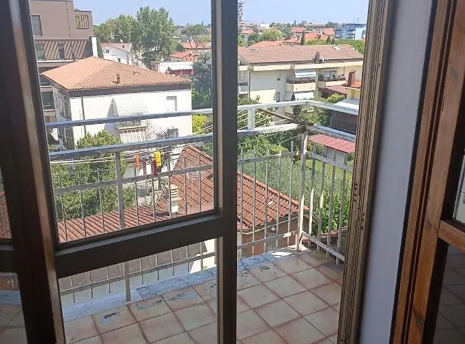 Apartment 10 Posti Letto Attico Bruno *